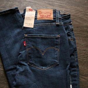 ❗️BRAND NEW❗️Levi Jeans